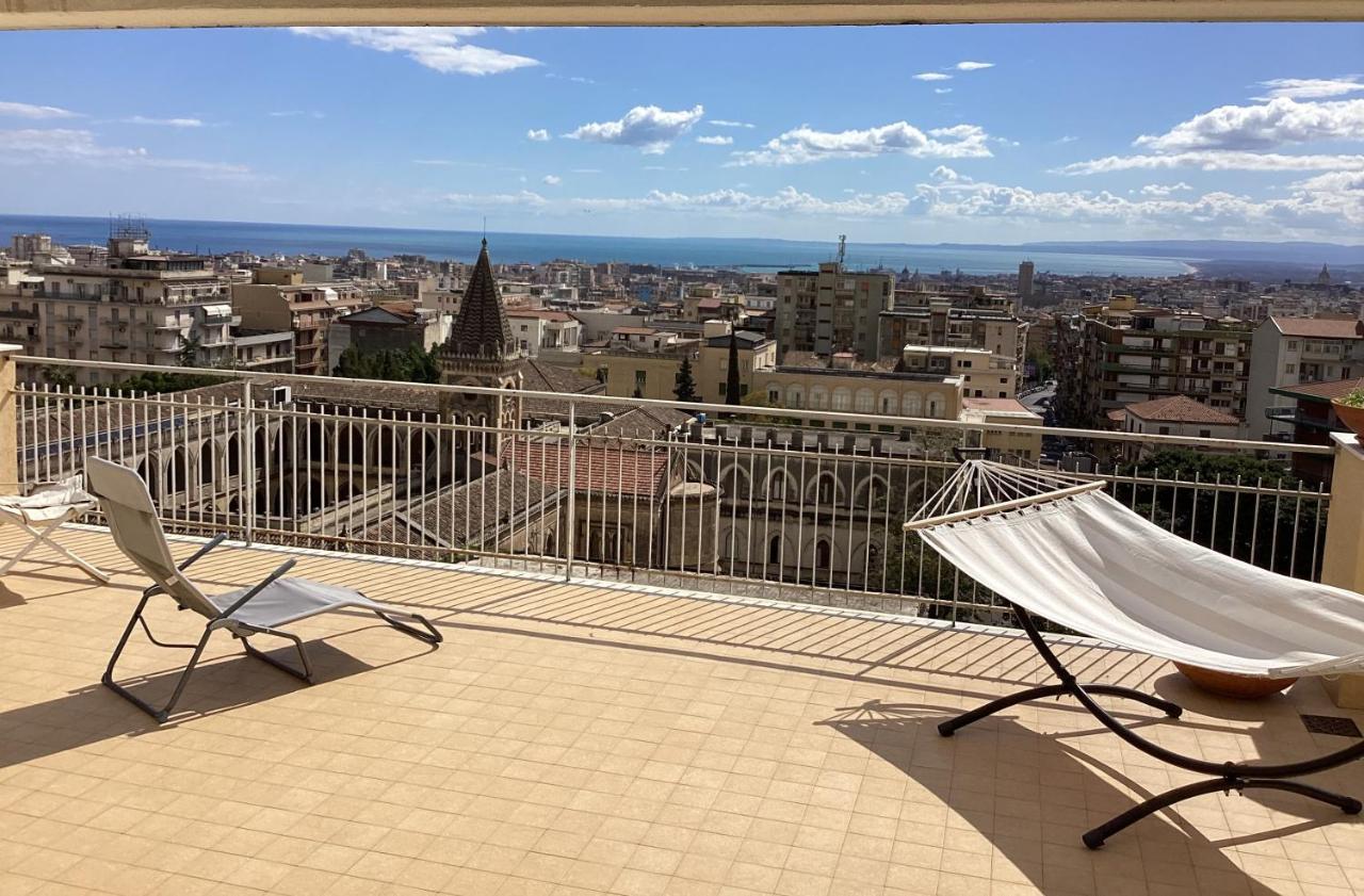 Top Floor Aparthotel Bentivoglio 카타니아 외부 사진